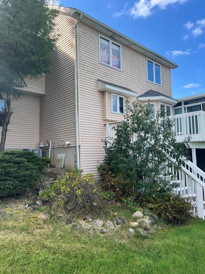 Homes for sale in Battle Creek, MI | 14 Blue Stone Rdg, Battle Creek, MI 49014 | MLS# 70500108