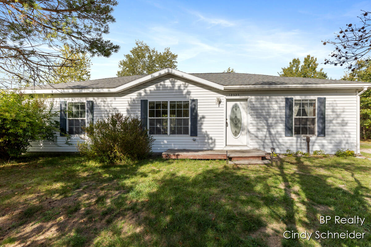 Homes for sale in Grand Haven, MI | 12325 Katherine Ct, Grand Haven, MI 49417 | MLS# 70500170