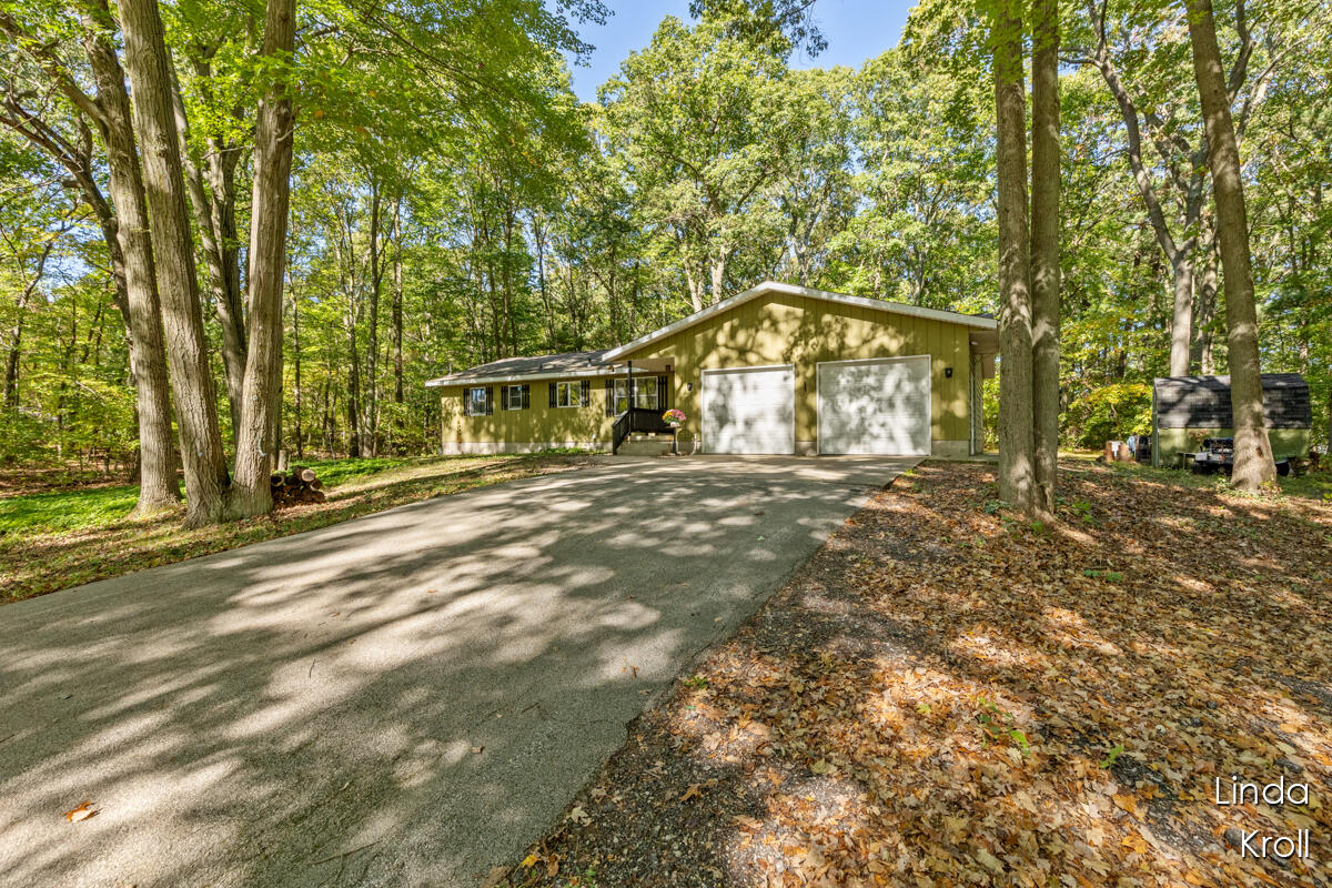 Homes for sale in Grand Haven, MI | 16171 Comstock St, Grand Haven, MI 49417 | MLS# 70500204