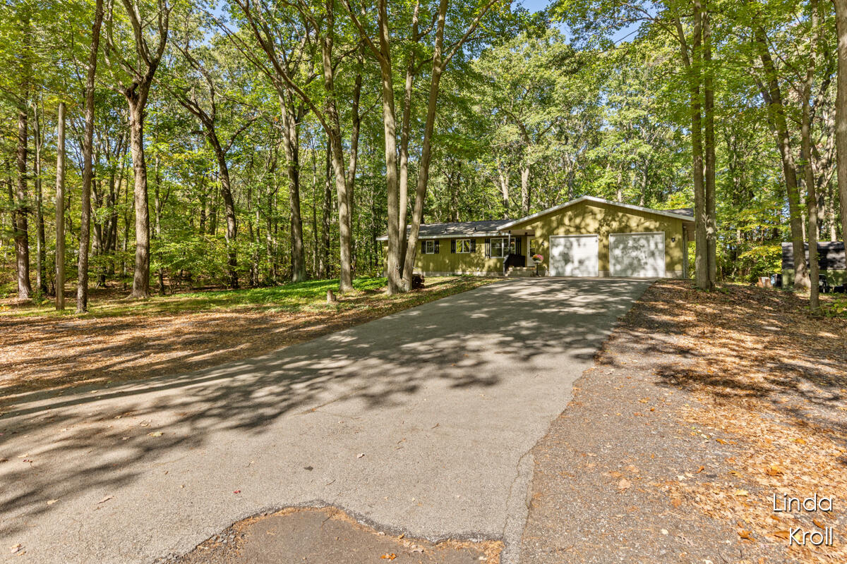 Homes for sale in Grand Haven, MI | 16171 Comstock St, Grand Haven, MI 49417 | MLS# 70500204