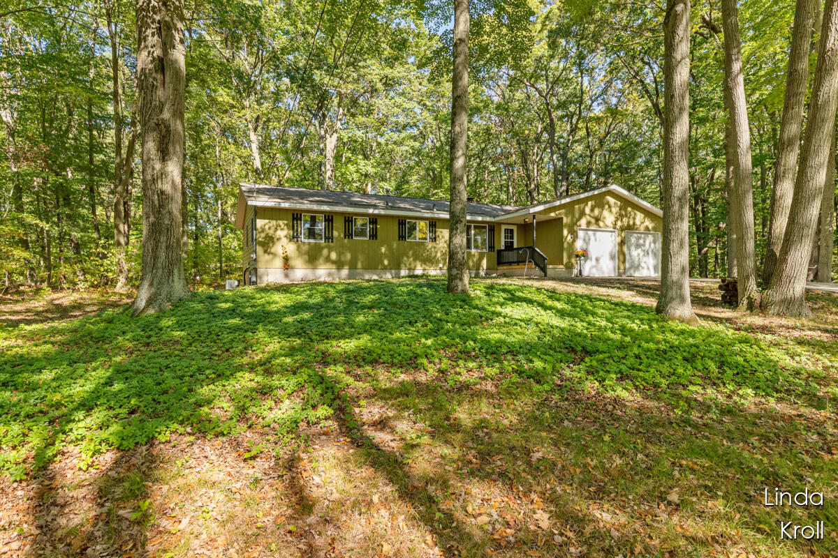 Homes for sale in Grand Haven, MI | 16171 Comstock St, Grand Haven, MI 49417 | MLS# 70500204