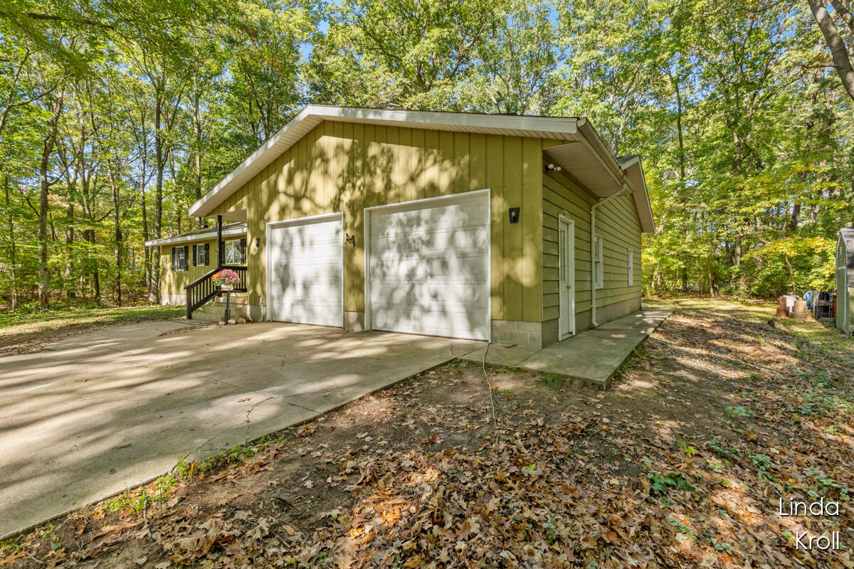 Homes for sale in Grand Haven, MI | 16171 Comstock St, Grand Haven, MI 49417 | MLS# 70500204