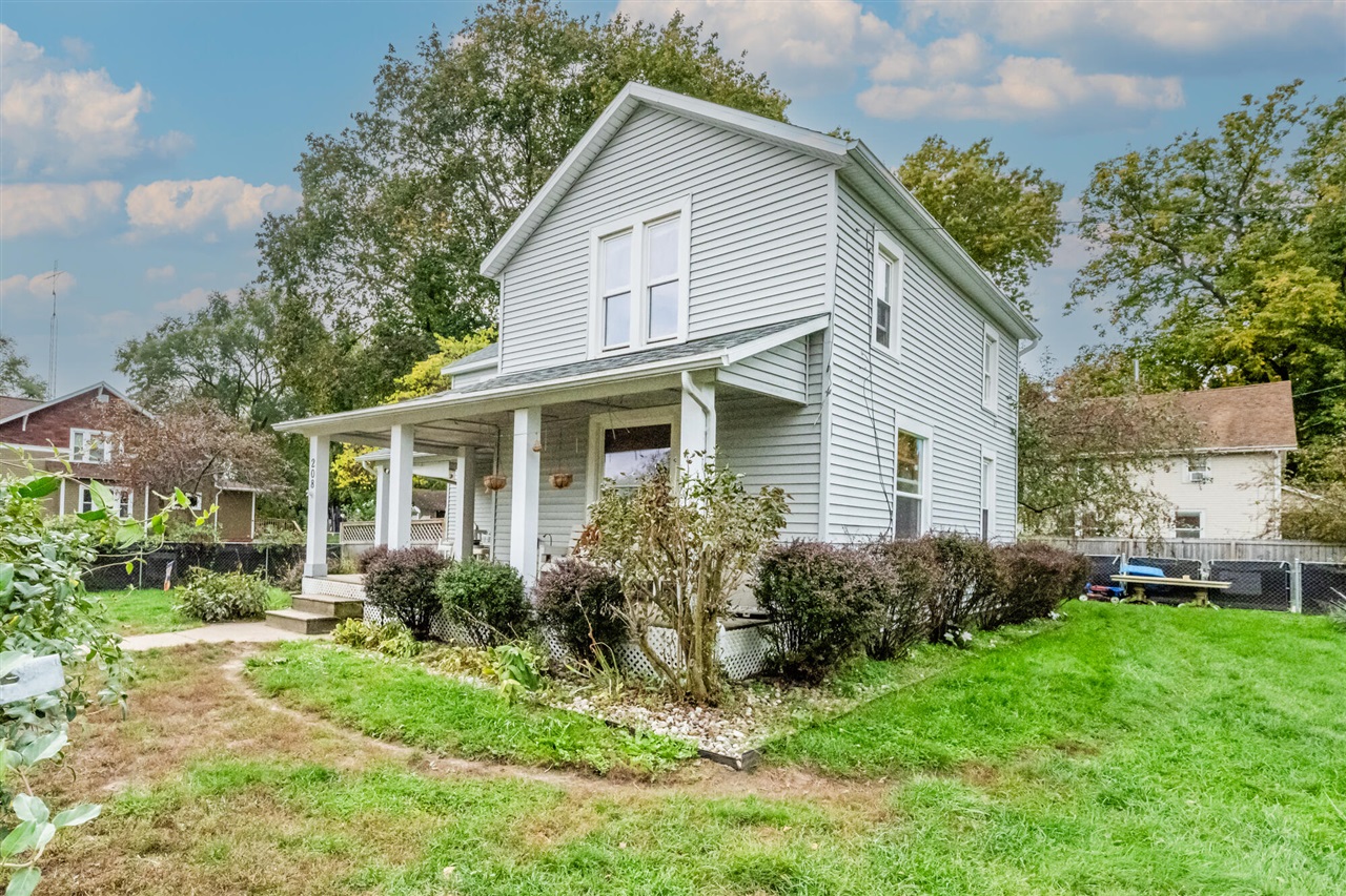 Homes for sale in Coloma, MI | 208 S Church St, Coloma, MI 49038 | MLS# 70500288