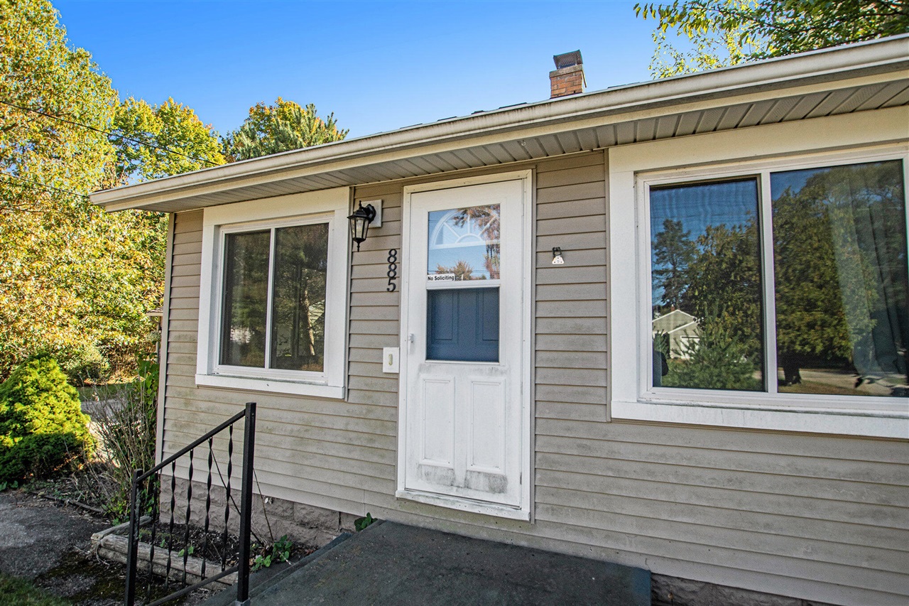 Homes for sale in Norton Shores, MI | 885 Eugene Avenue, Norton Shores, MI 49441 | MLS# 70500333