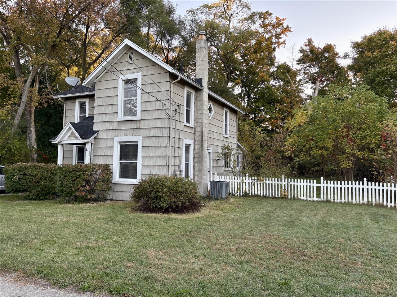 Homes for sale in Grass Lake, MI | 121 Maple St, Grass Lake, MI 49240 | MLS# 70500567