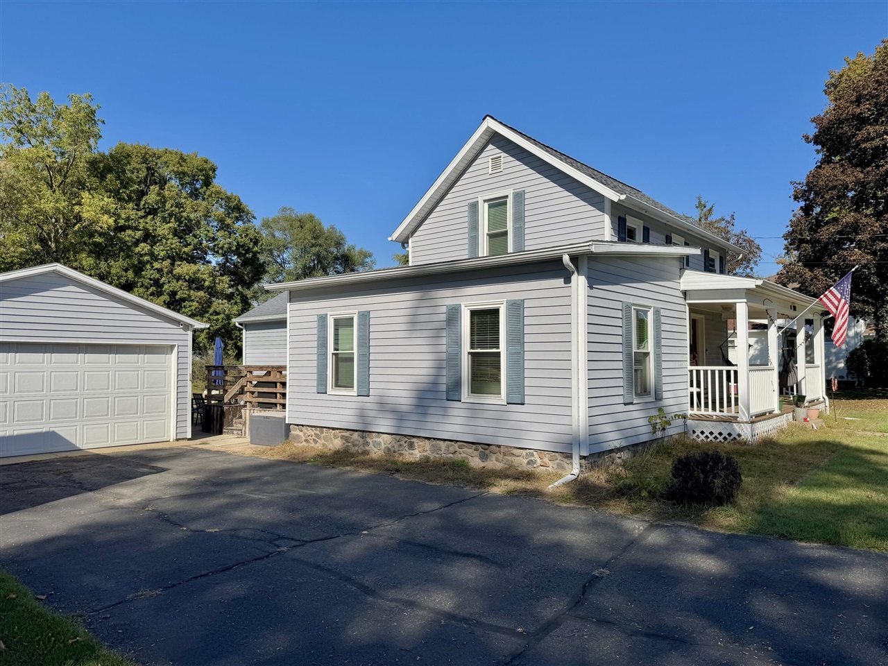 Homes for sale in Jonesville, MI | 321 North St, Jonesville, MI 49250 | MLS# 70500587