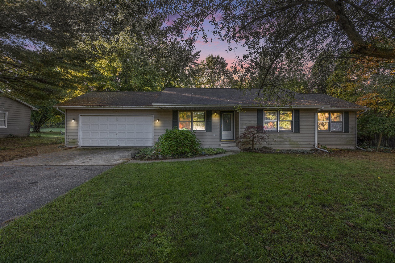 Homes for sale in Mattawan, MI | 22327 Woodhenge Dr, Mattawan, MI 49071 | MLS# 70500697