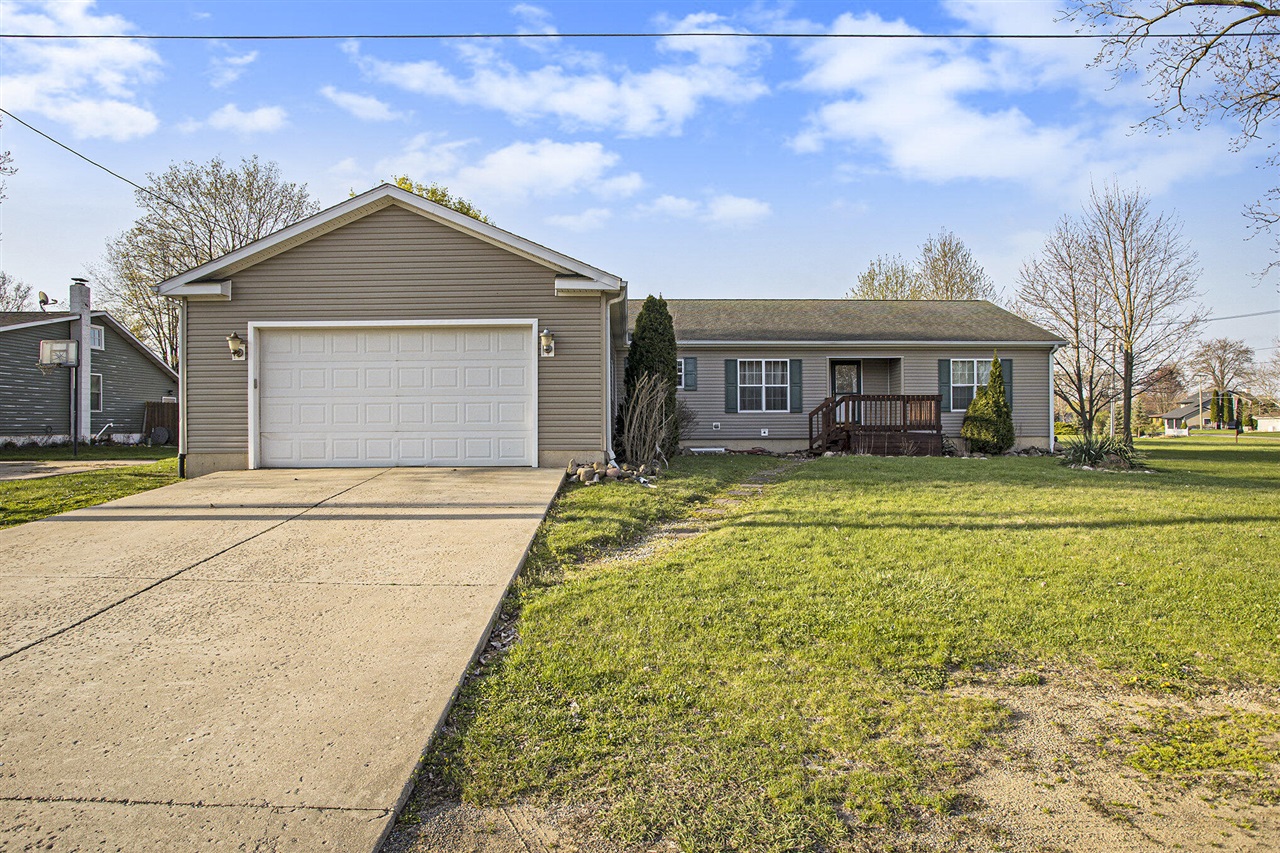 Homes for sale in Marshall, MI | 17026 H Dr, Marshall, MI 49068 | MLS# 70500705