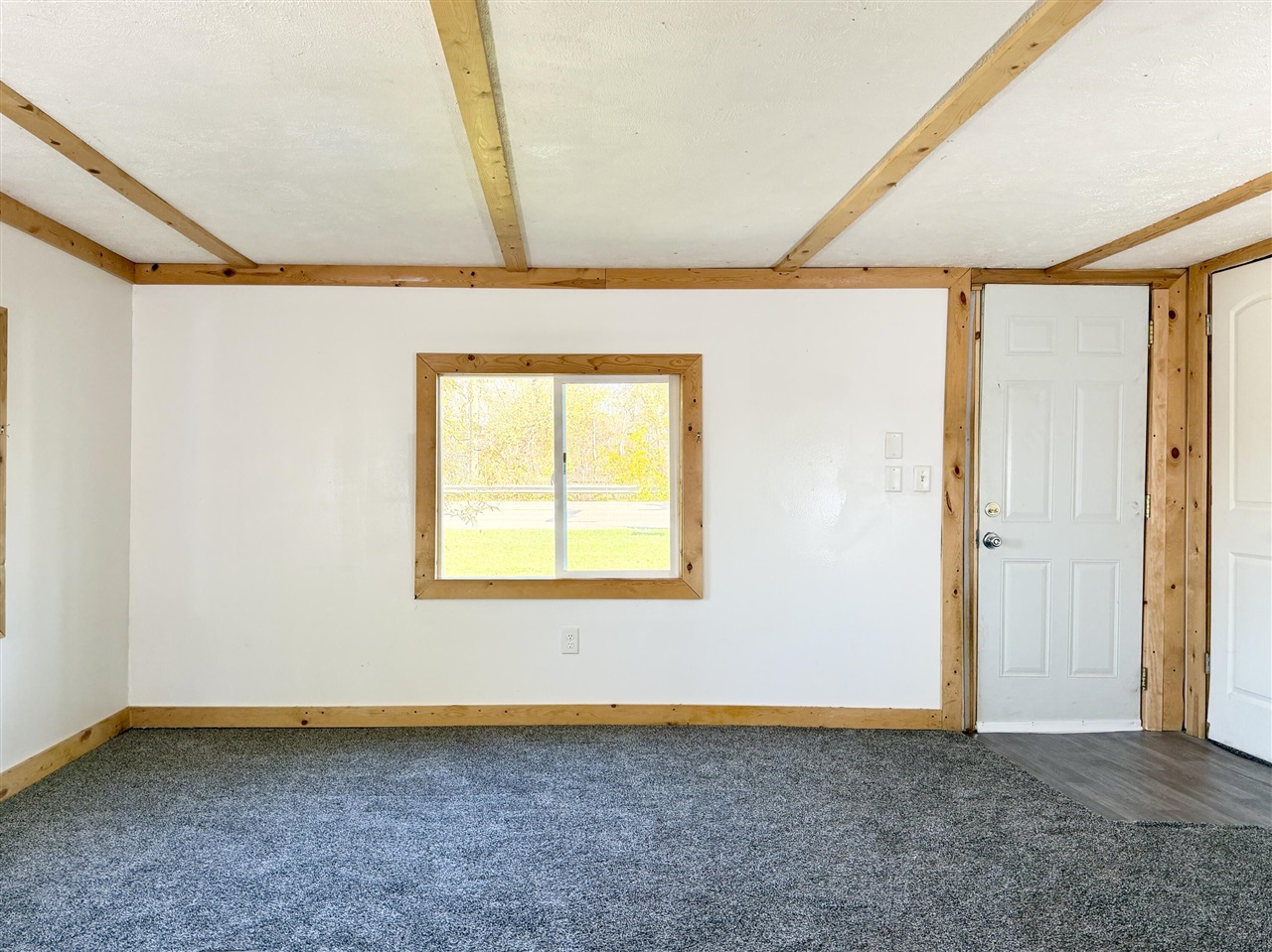 Homes for sale in Lake Odessa, MI | 2565 Lapo Rd, Lake Odessa, MI 48849 | MLS# 70500864