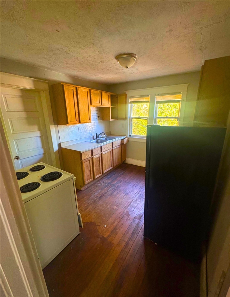 Homes for sale in Kalamazoo, MI | 1315 E Stockbridge Ave, Kalamazoo, MI 49001 | MLS# 70500883