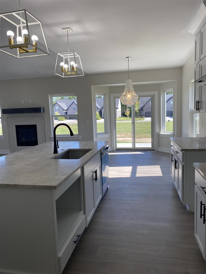 Homes for sale in Livonia, MI | 37656 Schoolcraft Rd, Livonia, MI 48150 | MLS# 70500885