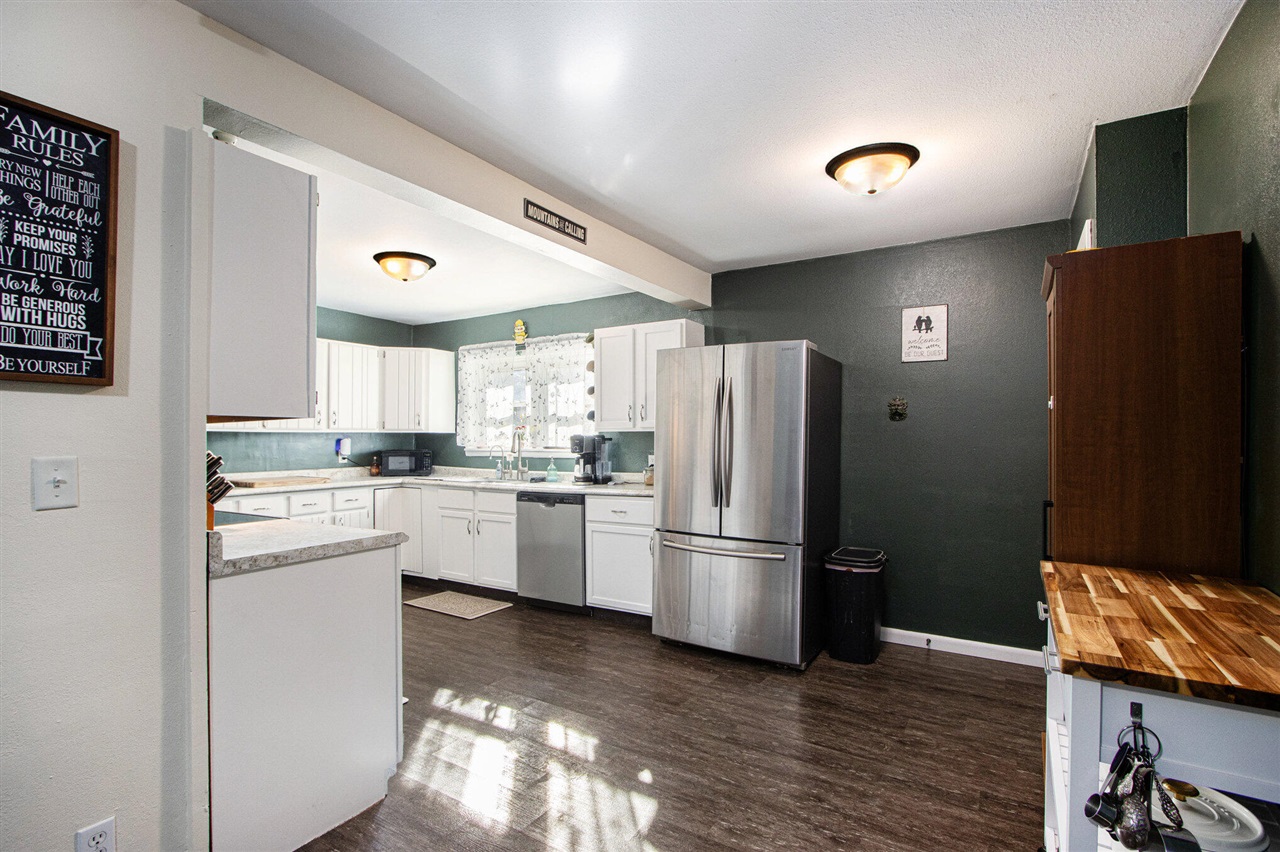 Homes for sale in Portage, MI | 5639 S Sprinkle Rd, Portage, MI 49002 | MLS# 70500925