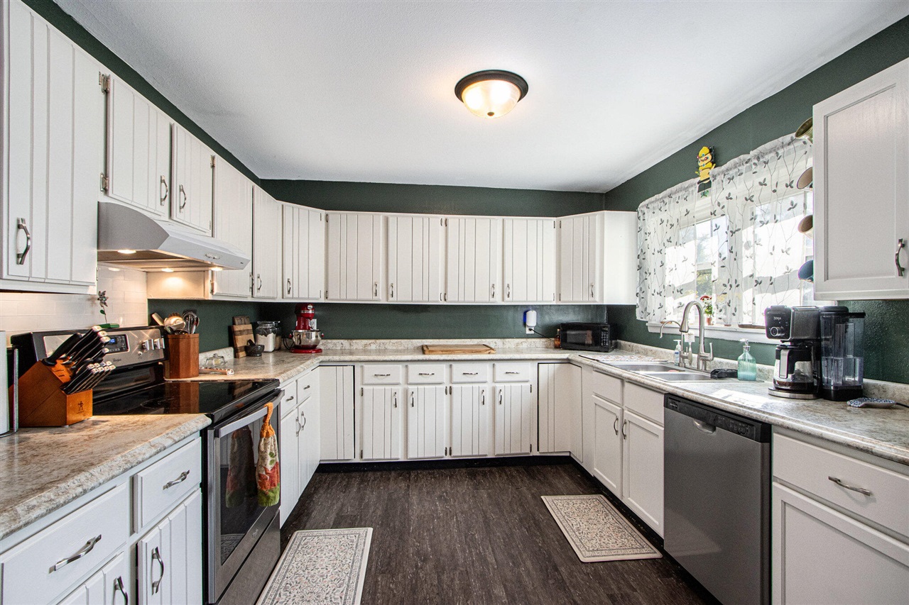 Homes for sale in Portage, MI | 5639 S Sprinkle Rd, Portage, MI 49002 | MLS# 70500925