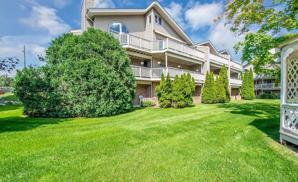 Homes for sale in Northville, MI | 21082 Boulder Cir, Northville, MI 48167 | MLS# 70500945