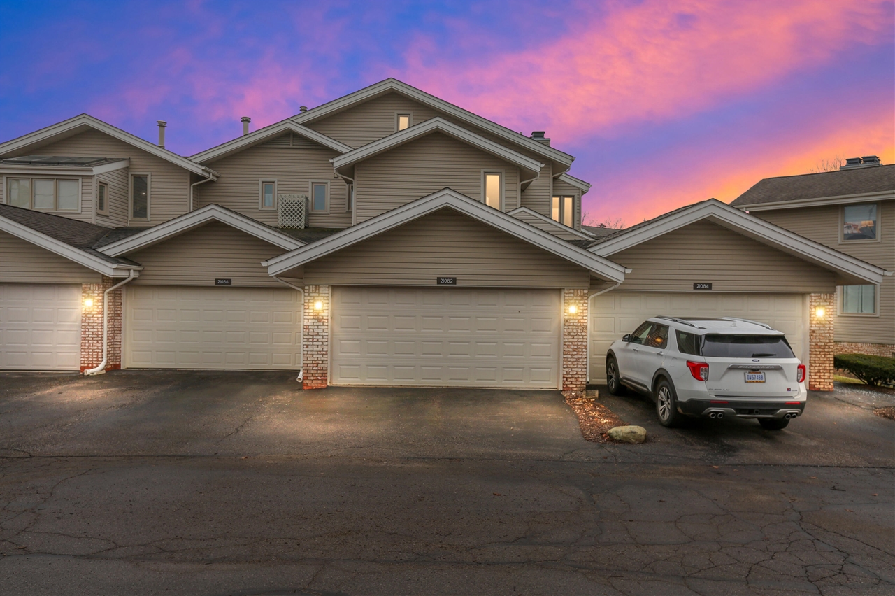 Homes for sale in Northville, MI | 21082 Boulder Cir, Northville, MI 48167 | MLS# 70500945