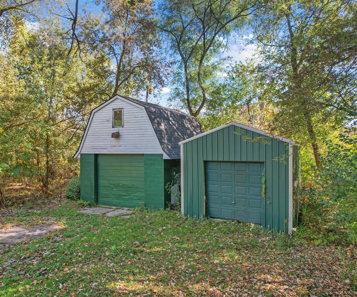 Homes for sale in Northville, MI | 48000 Eight Mile, Northville, MI 48167 | MLS# 70500947