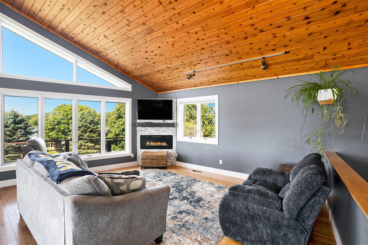 Homes for sale in Fremont, MI | 4154 S Sunset Dr, Fremont, MI 49412 | MLS# 70500953