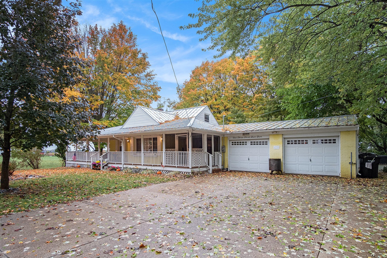 Homes for sale in Grand Rapids, MI | 13355 Kenowa Ave, Grand Rapids, MI 49544 | MLS# 70500975