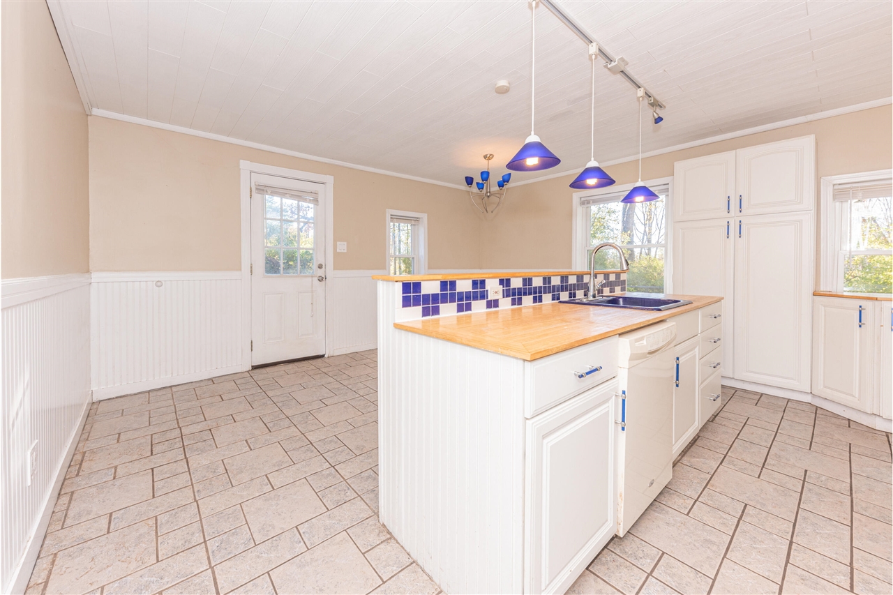 Homes for sale in Whitmore Lake, MI | 405 Six Mile Rd, Whitmore Lake, MI 48189 | MLS# 70501021