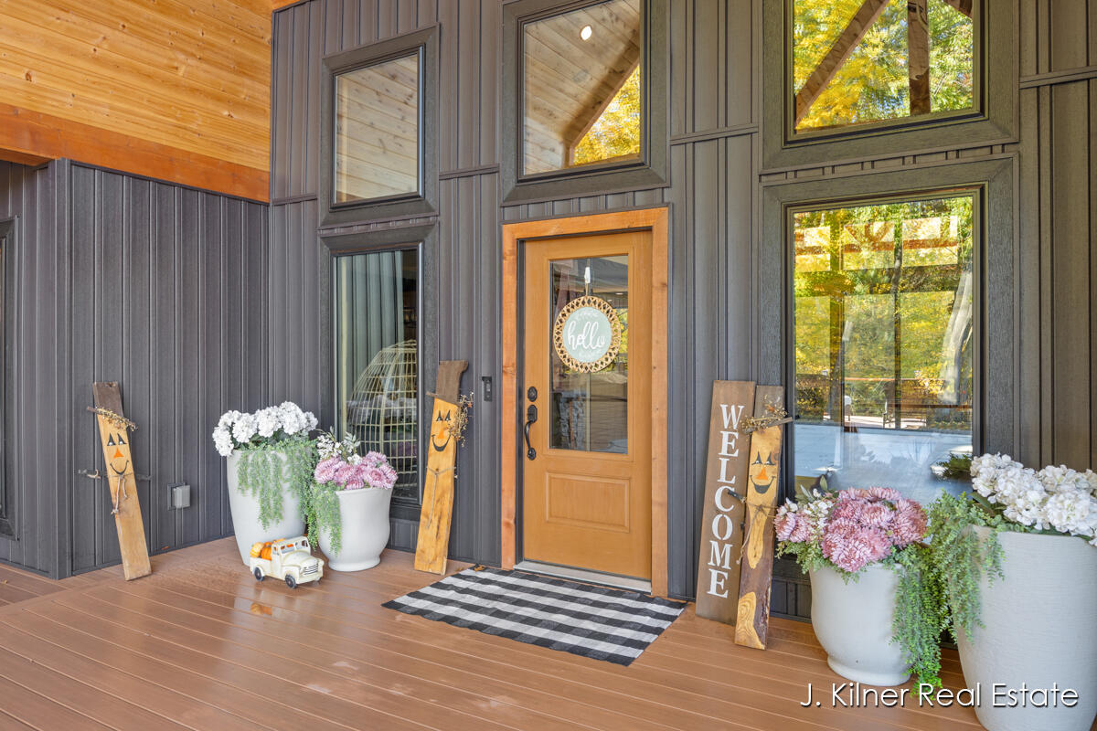 Homes for sale in Kent City, MI | 4390 22 Mile Rd, Kent City, MI 49330 | MLS# 70501173