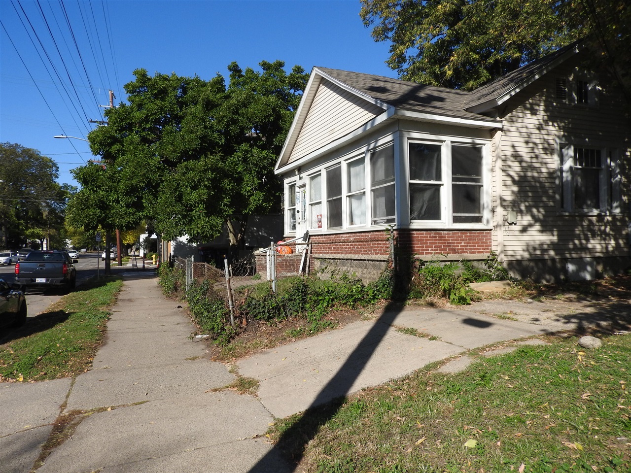 Homes for sale in Grand Rapids, MI | 823 W Fulton St, Grand Rapids, MI 49504 | MLS# 70501254