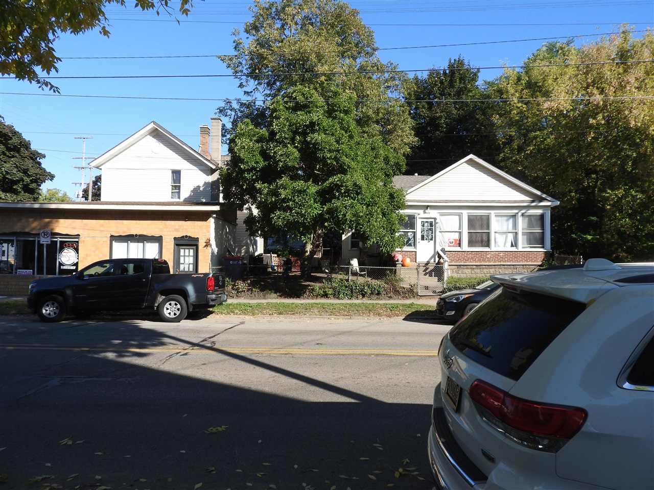 Homes for sale in Grand Rapids, MI | 823 W Fulton St, Grand Rapids, MI 49504 | MLS# 70501254