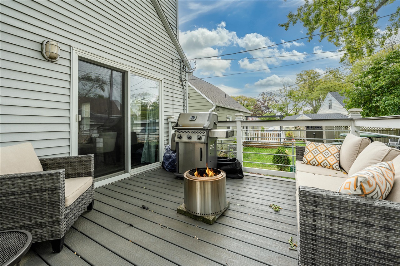 Homes for sale in Saint Joseph, MI | 2624 Thayer Dr, Saint Joseph, MI 49085 | MLS# 70501304