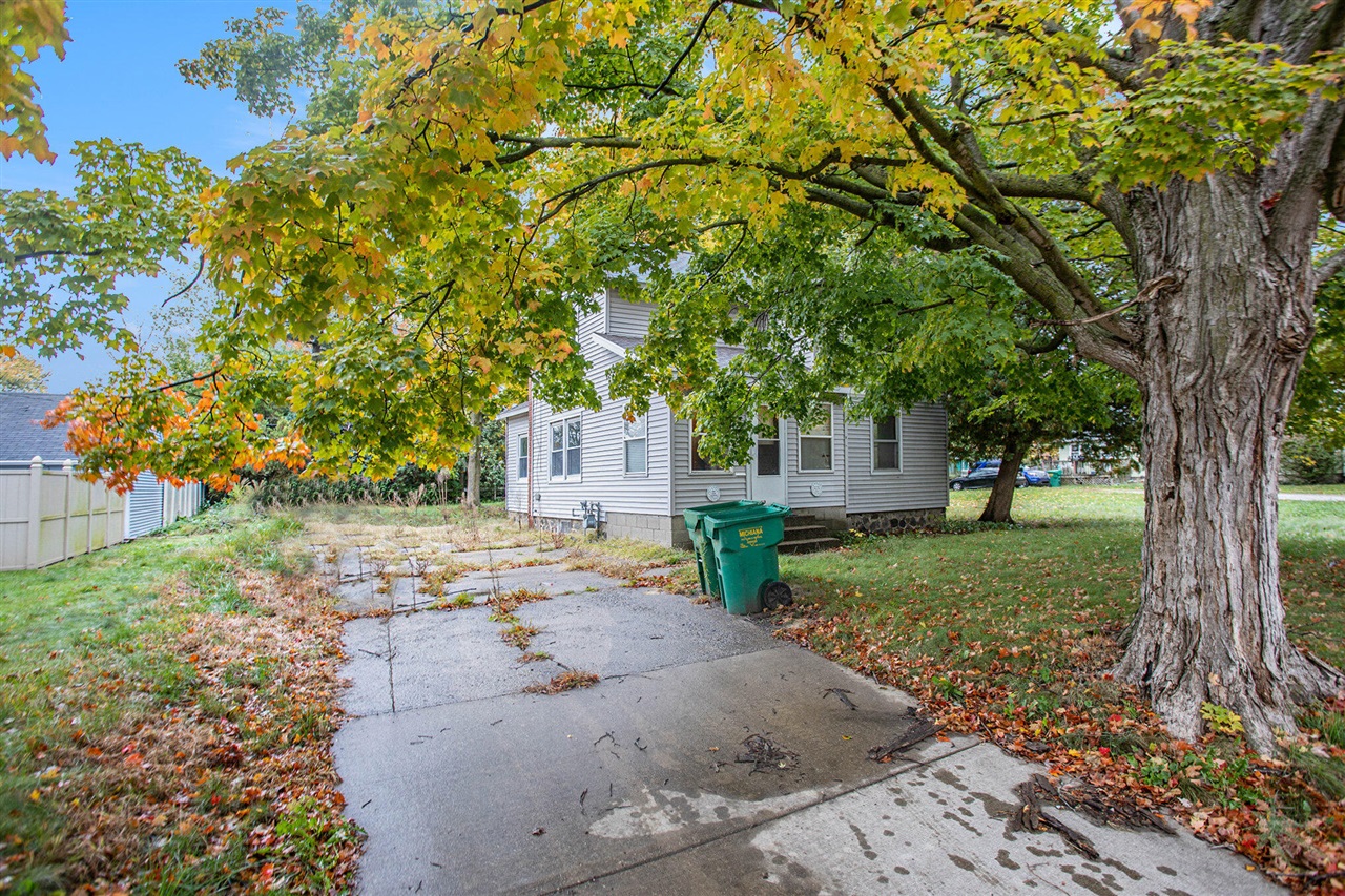 Homes for sale in Sturgis, MI | 202 N Centerville Rd, Sturgis, MI 49091 | MLS# 70501320