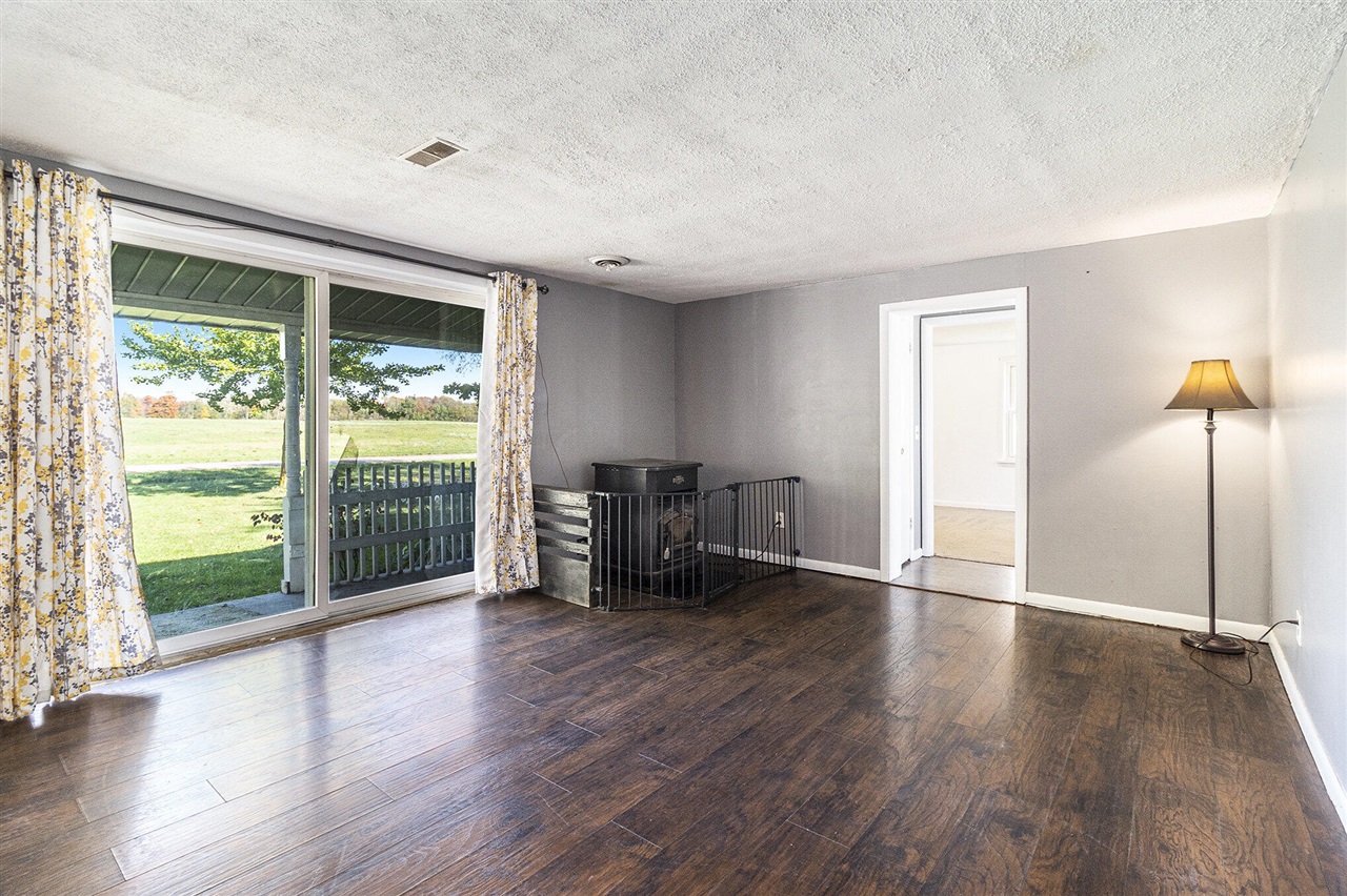 Homes for sale in Pentwater, MI | 511 Beard Rd, Pentwater, MI 49449 | MLS# 70501392