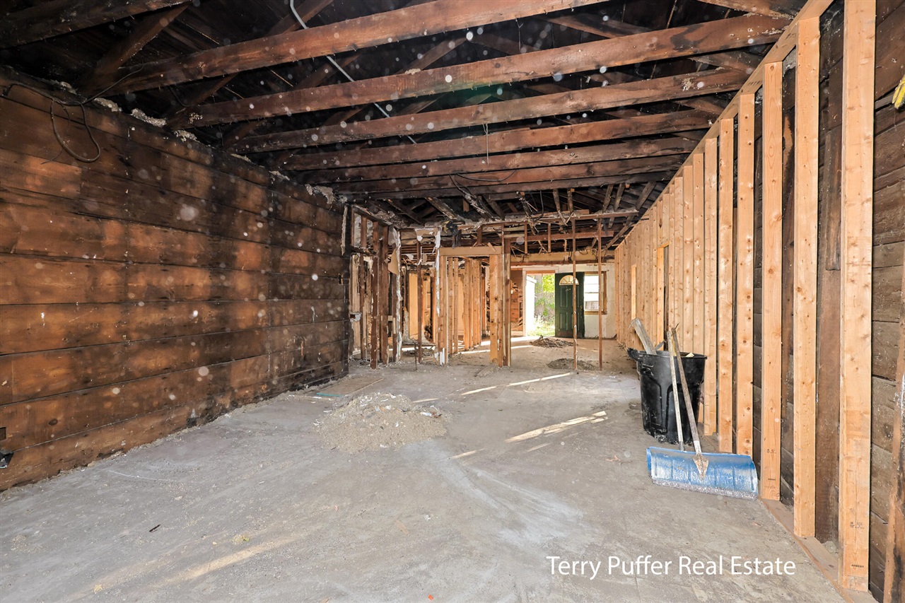 Homes for sale in Muskegon, MI | 1650 Beidler St, Muskegon, MI 49441 | MLS# 70501393