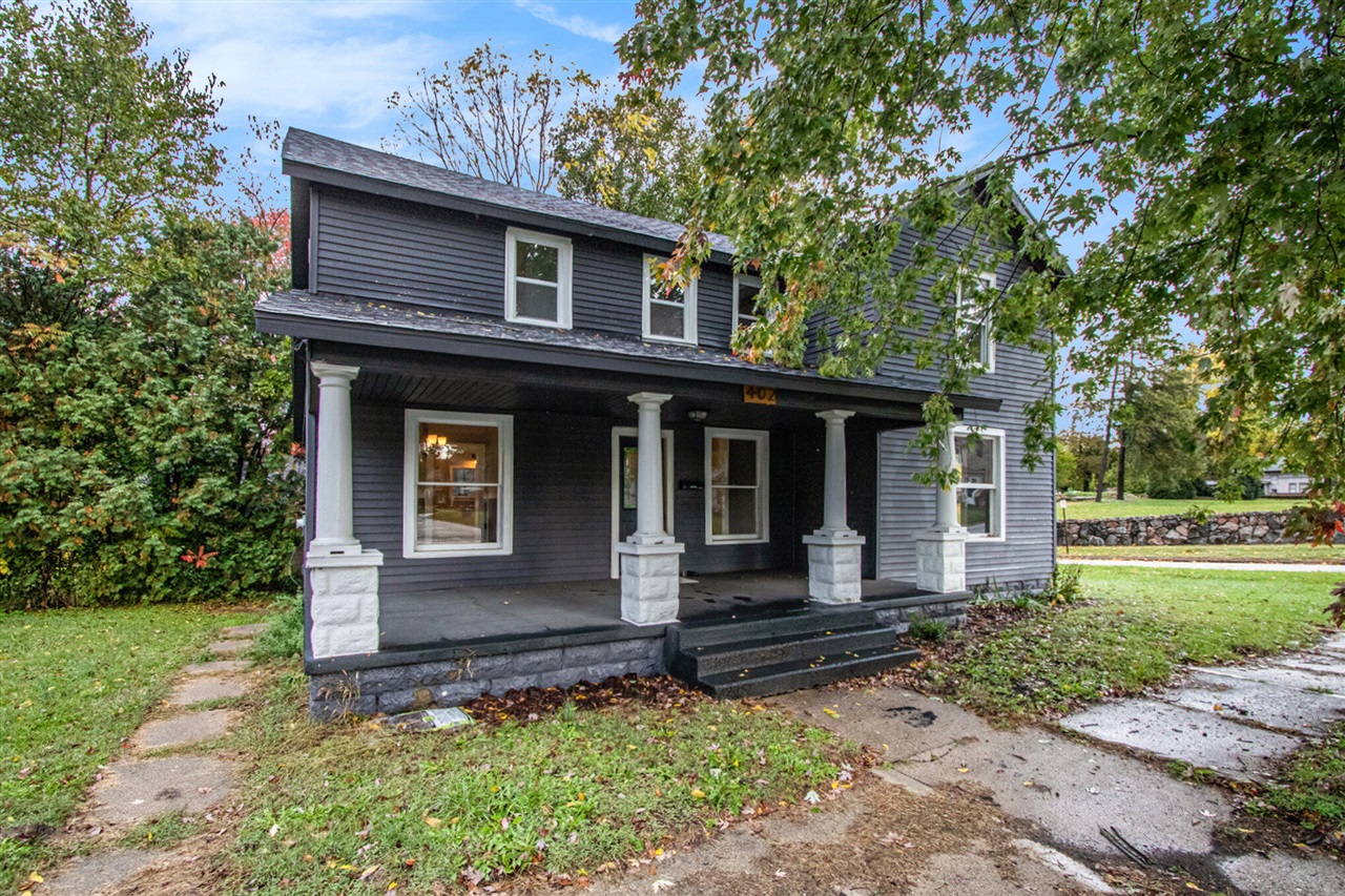 Homes for sale in Dowagiac, MI | 402 Michigan Ave, Dowagiac, MI 49047 | MLS# 70501418