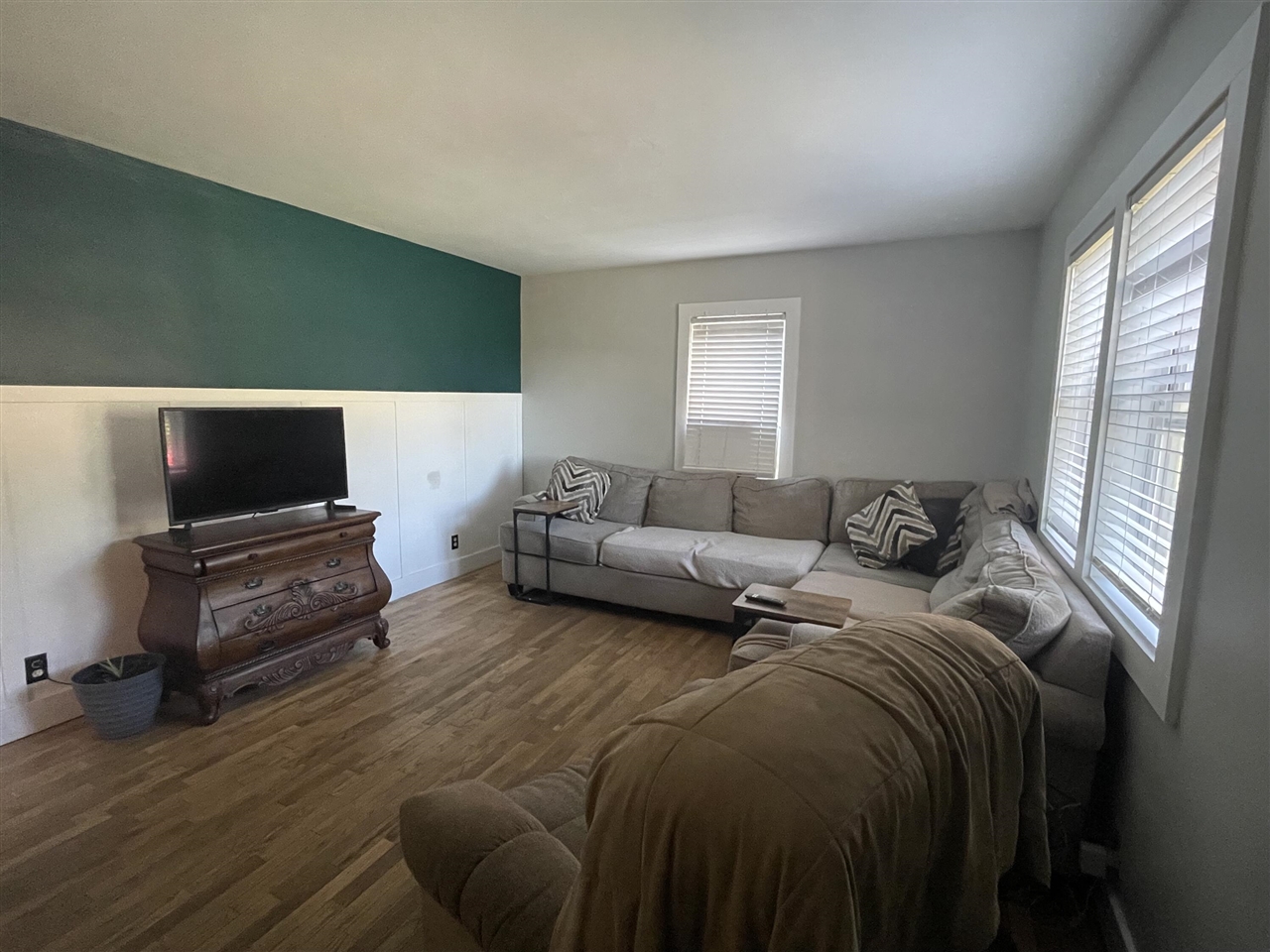 Homes for sale in Norton Shores, MI | 169 W Hile Rd, Norton Shores, MI 49441 | MLS# 70501464