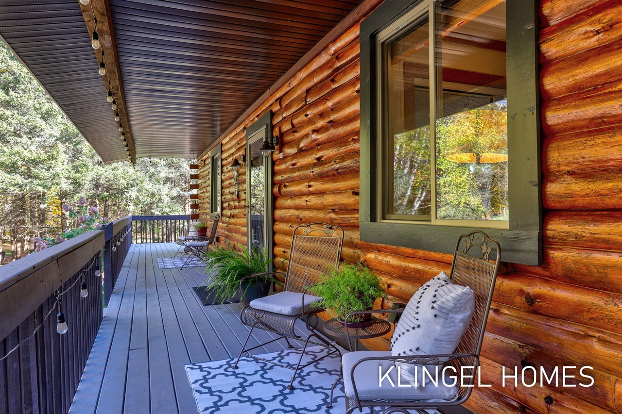 Homes for sale in Nunica, MI | 11078 Walnut Dr, Nunica, MI 49448 | MLS# 70501487