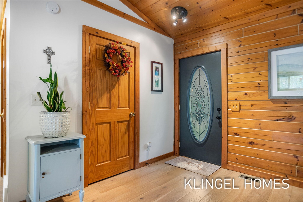 Homes for sale in Nunica, MI | 11078 Walnut Dr, Nunica, MI 49448 | MLS# 70501487