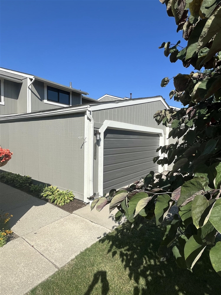 Homes for sale in Northville, MI | 1054 Bristol Ct, Northville, MI 48167 | MLS# 70501591