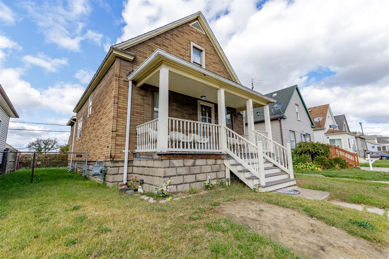 Homes for sale in River Rouge, MI | 360 Burke St, River Rouge, MI 48218 | MLS# 70501598