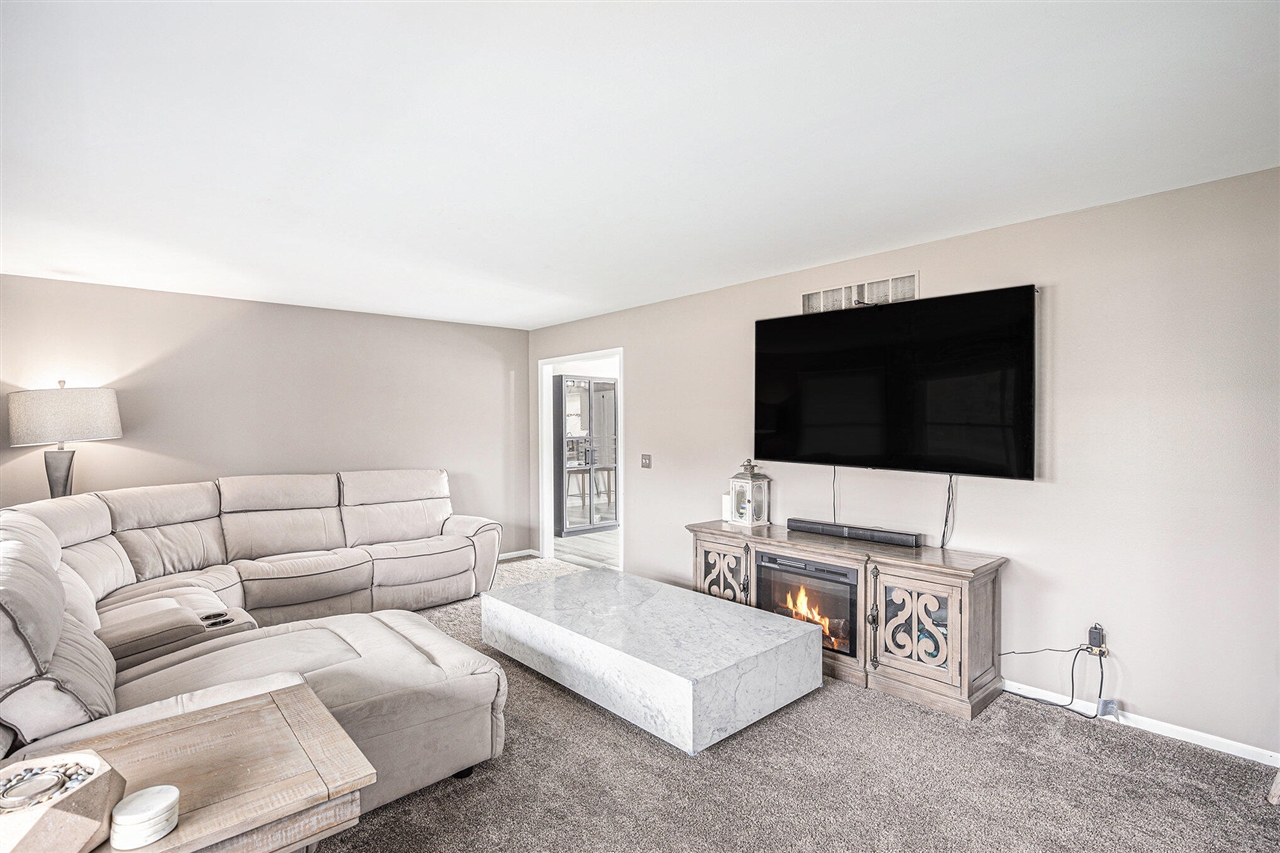 Homes for sale in Update, MI | 3633 Rattle Run Rd, Update, MI 48079 | MLS# 70501662