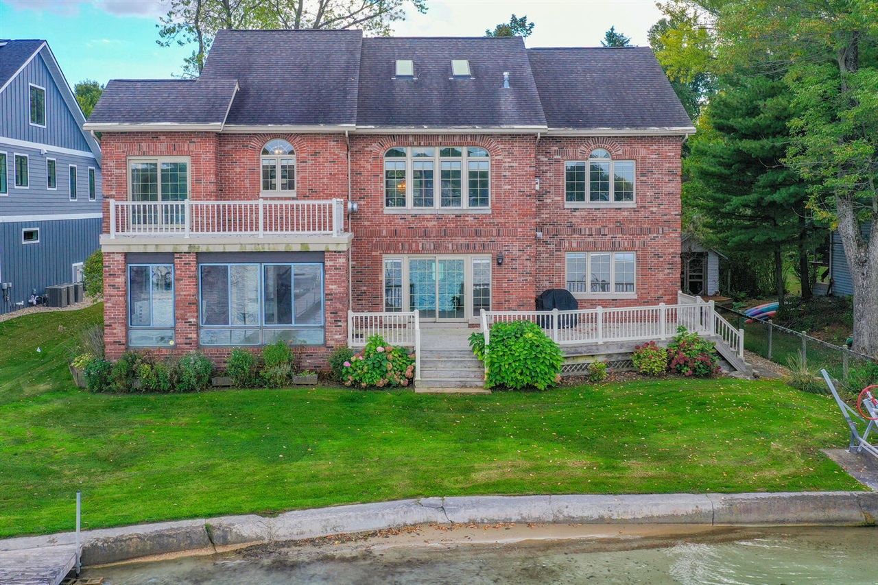 Homes for sale in Cassopolis, MI | 21344 Carlton Ave, Cassopolis, MI 49031 | MLS# 70501699