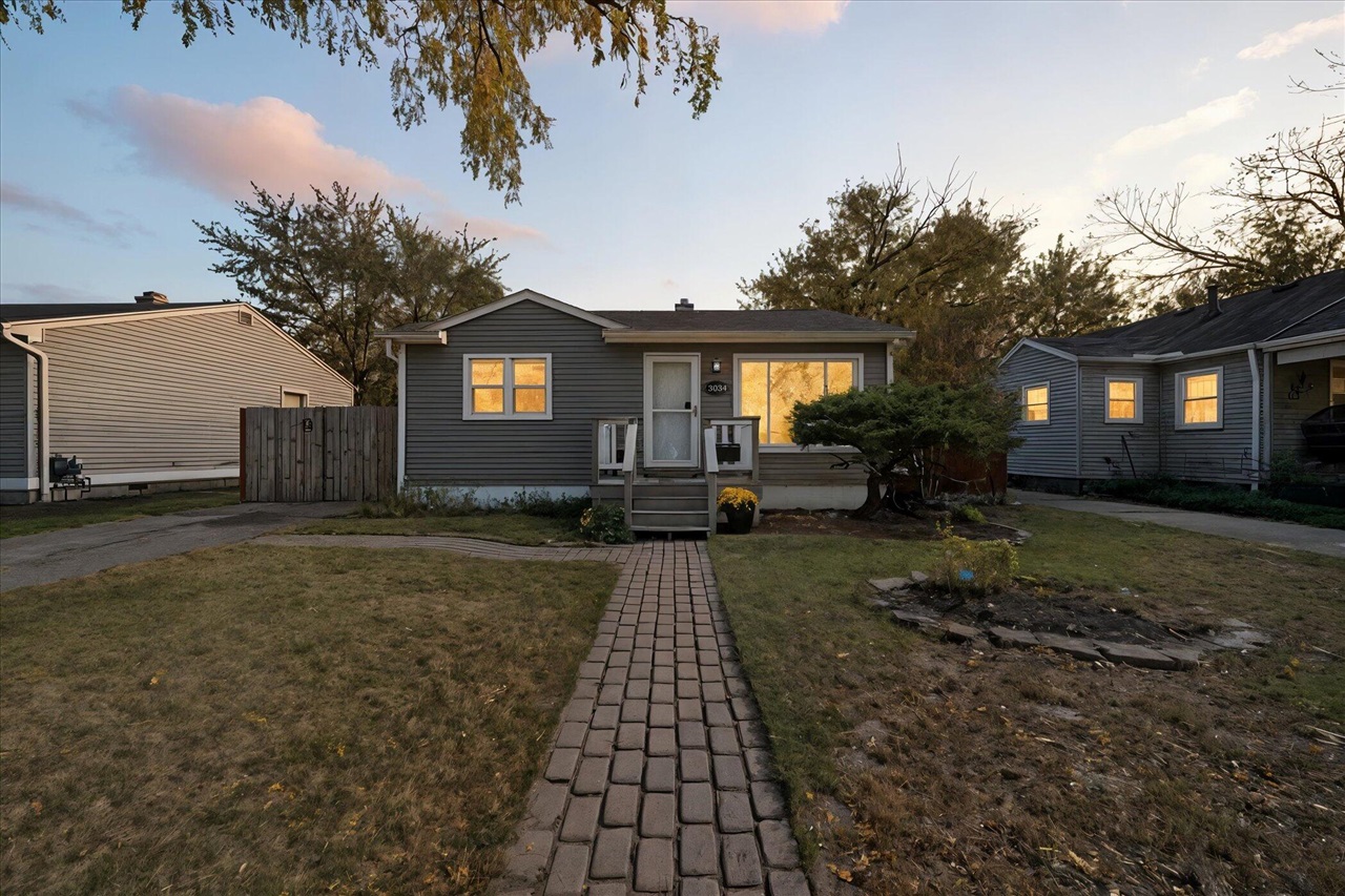 Homes for sale in Ferndale, MI | 3034 Paxton St, Ferndale, MI 48220 | MLS# 70501828