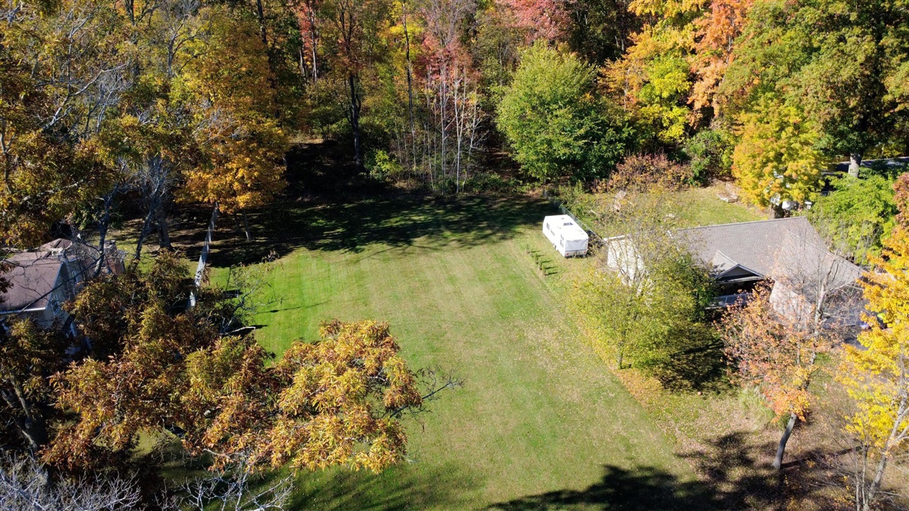 Homes for sale in Greenville, MI | 8040 S Backus Rd, Greenville, MI 48838 | MLS# 70501843