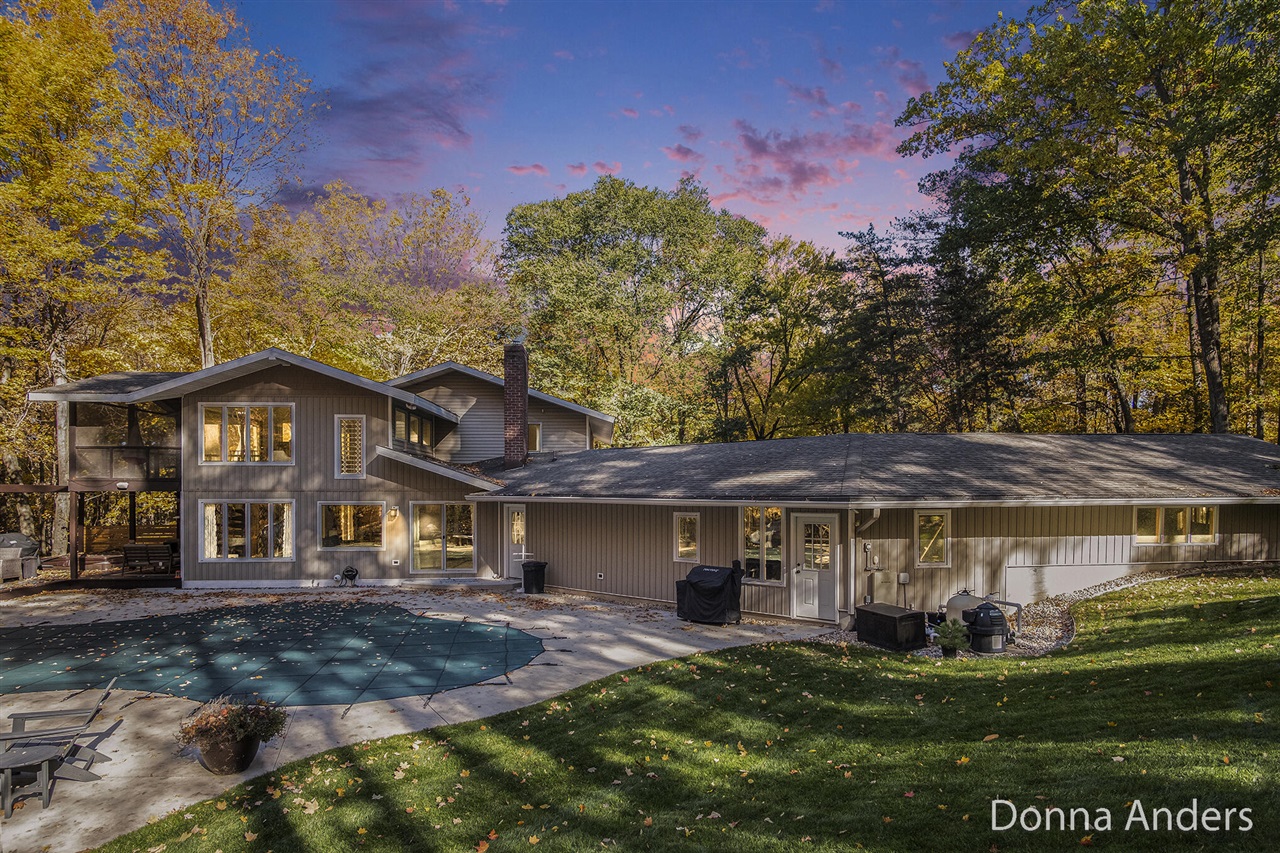 Homes for sale in Alto, MI | 7160 River Valley Dr, Alto, MI 49302 | MLS# 70501846