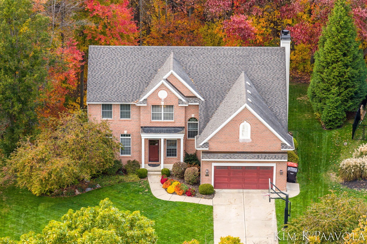 Homes for sale in Ada, MI | 6289 Scarborough Dr, Ada, MI 49301 | MLS# 70501901