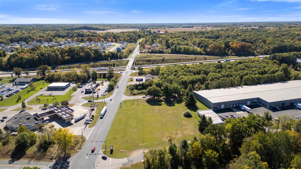 Homes for sale in Galesburg, MI | 1402 S 35th St, Galesburg, MI 49053 | MLS# 70502059