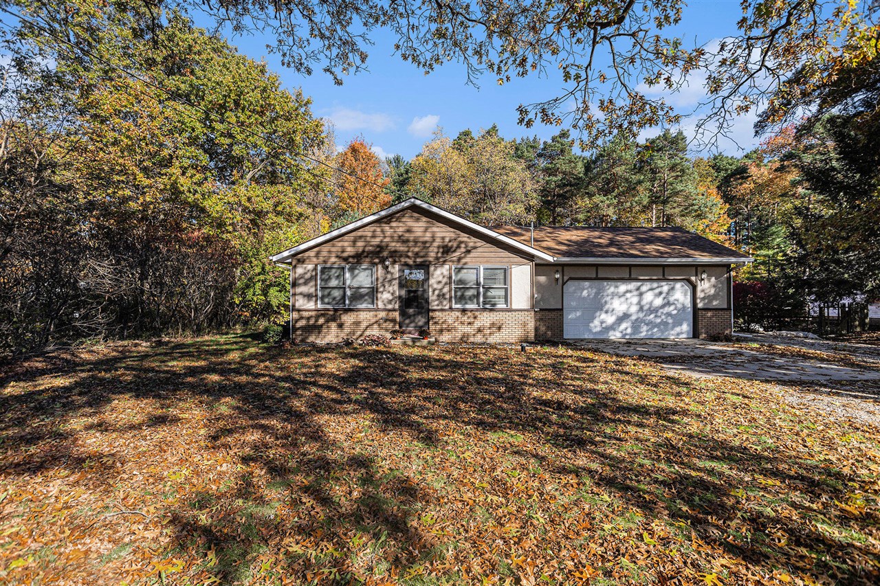 Homes for sale in Lawton, MI | 30300 64th Ave, Lawton, MI 49065 | MLS# 70502070