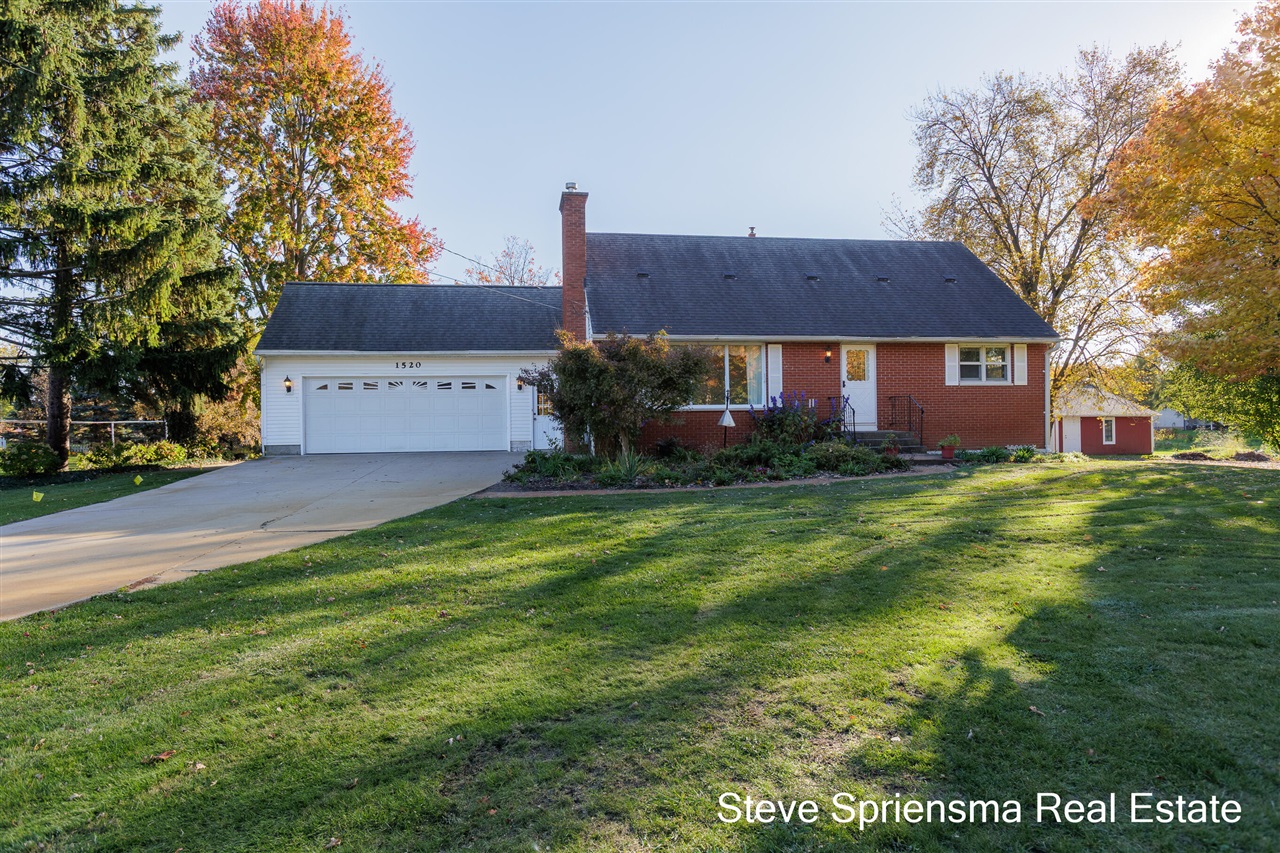 Homes for sale in Jenison, MI | 1520 Winifred St, Jenison, MI 49428 | MLS# 70502079