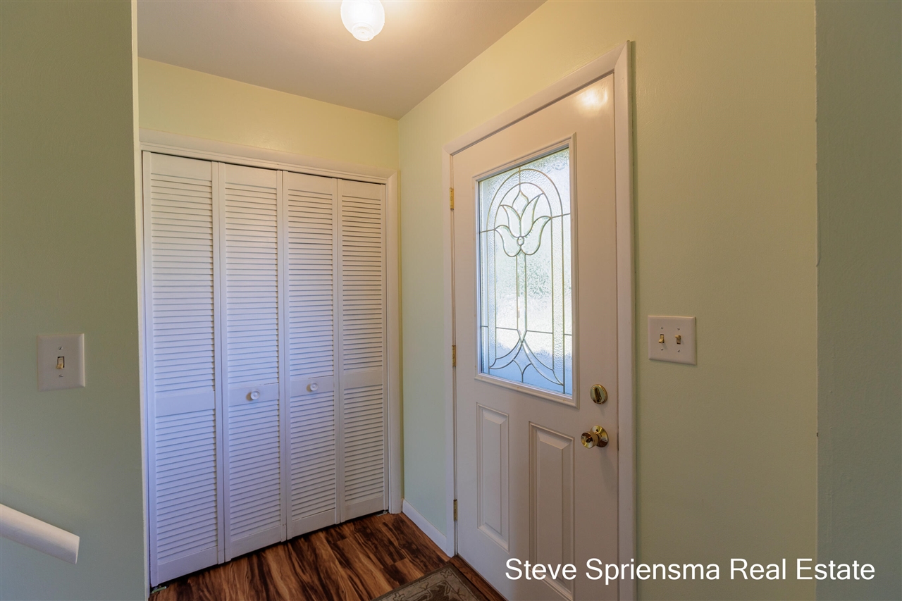 Homes for sale in Jenison, MI | 1520 Winifred St, Jenison, MI 49428 | MLS# 70502079