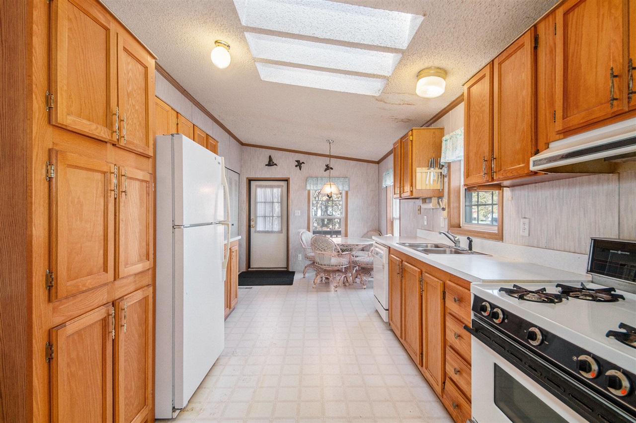 Homes for sale in Nunica, MI | 17235 Main St, Nunica, MI 49448 | MLS# 70502096