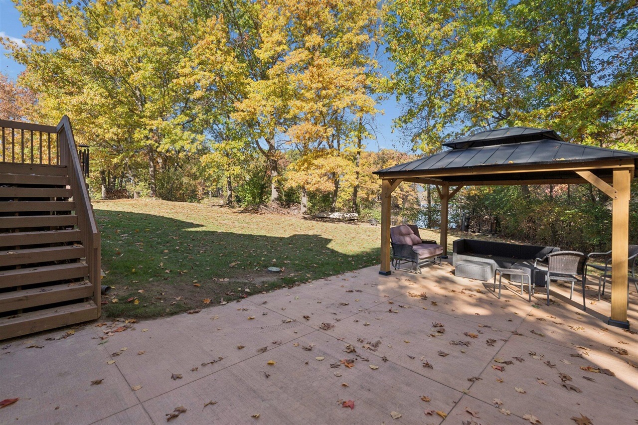 Homes for sale in South Lyon, MI | 13153 Cove Ridge Dr, South Lyon, MI 48178 | MLS# 70502166