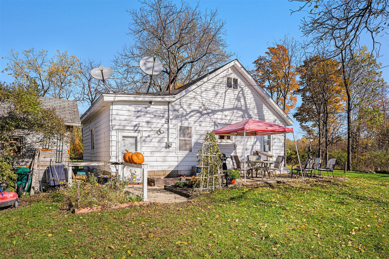 Homes for sale in Bangor, MI | 52527 28Th Ave, Bangor, MI 49013 | MLS# 70502170