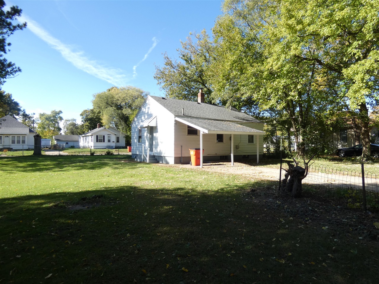 Homes for sale in Benton Harbor, MI | 1027 Superior St, Benton Harbor, MI 49022 | MLS# 70502175